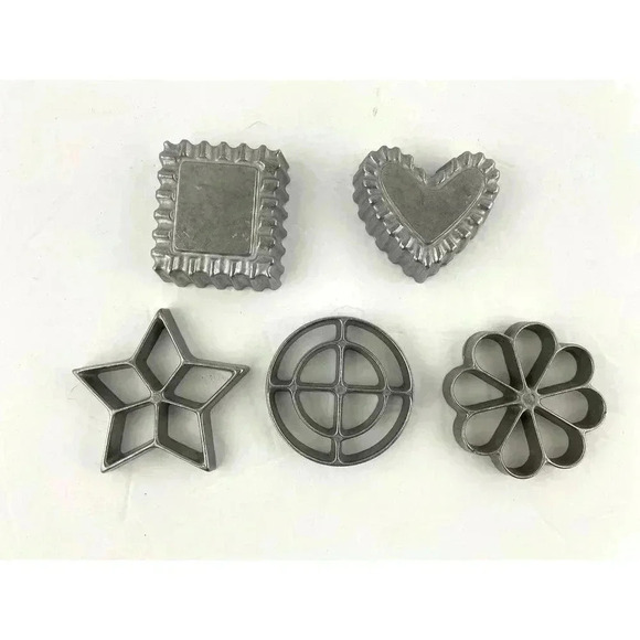 VTG Set of 5 Cookie Rosette Iron Molds Metal Heart Star Flower Square Press - Picture 1 of 8
